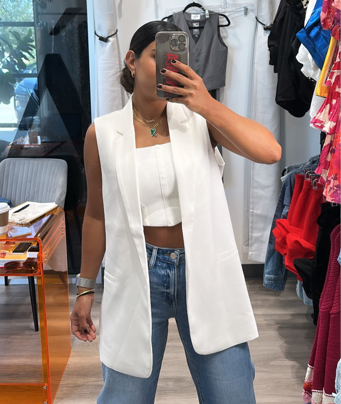 WHITE BLAZER