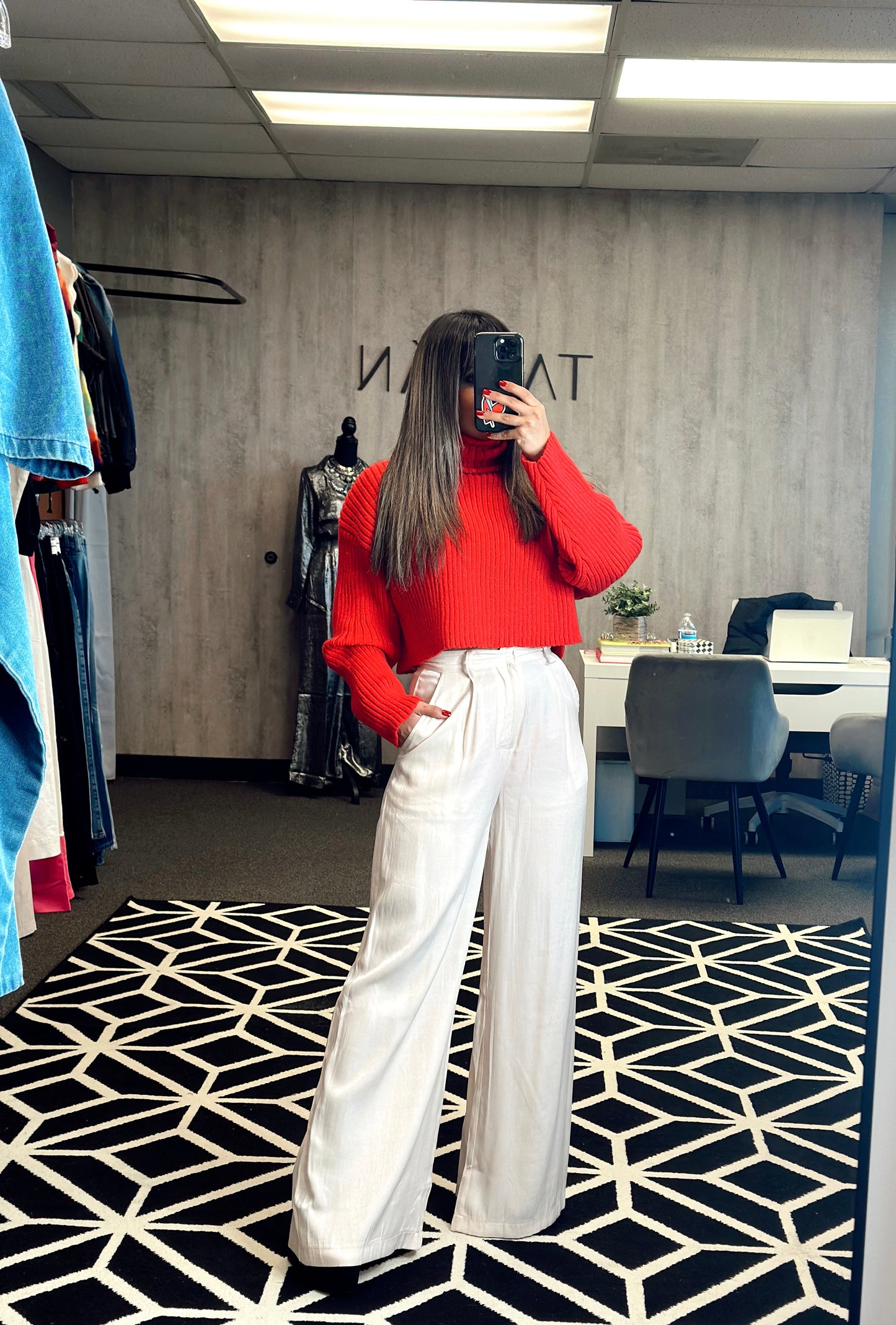 RED SWEATER