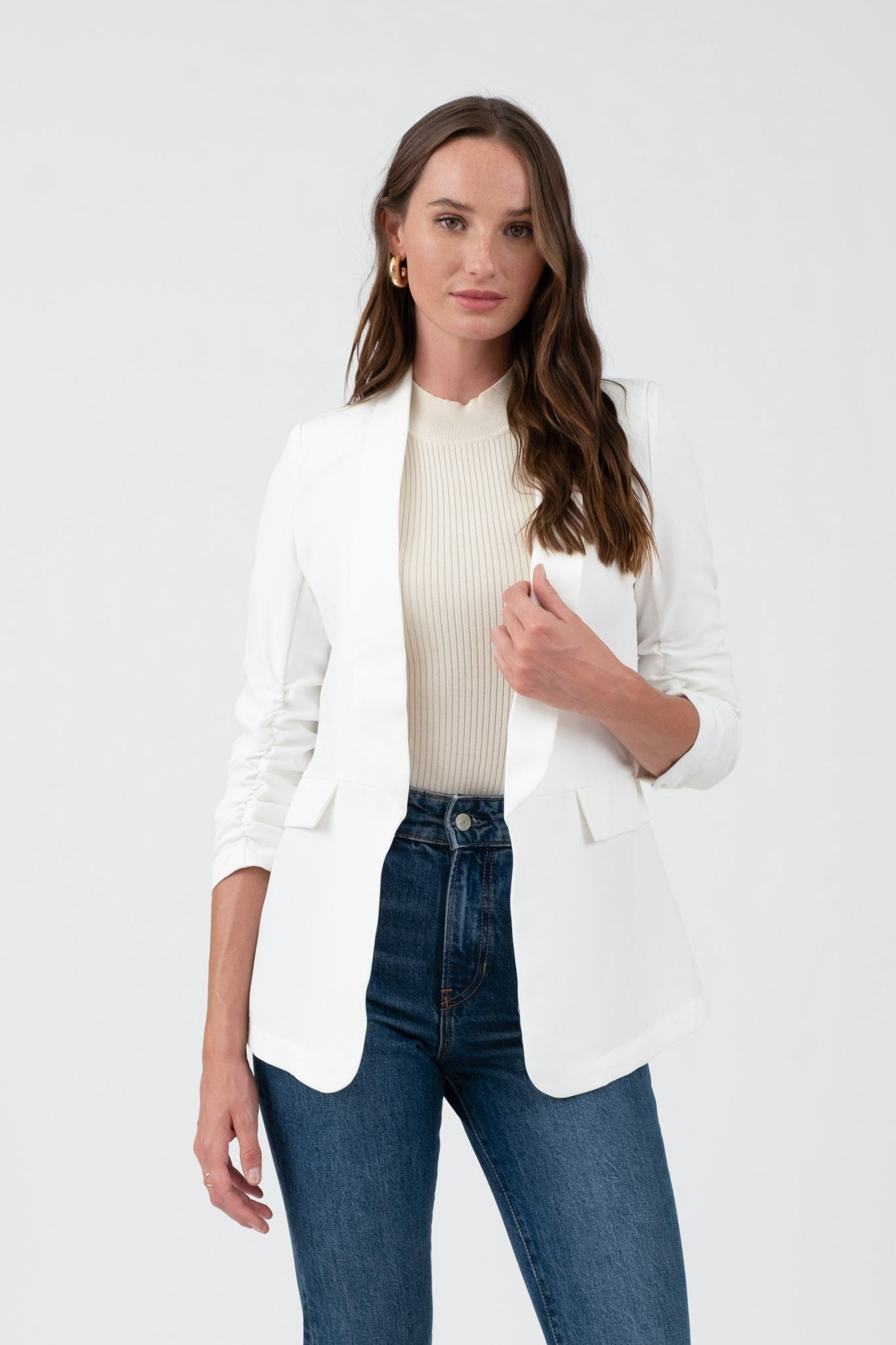 WHITE BLAZER