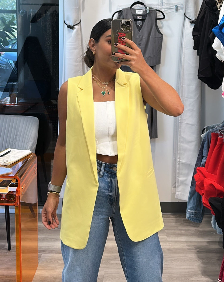 SOFT YELLOW BLAZER