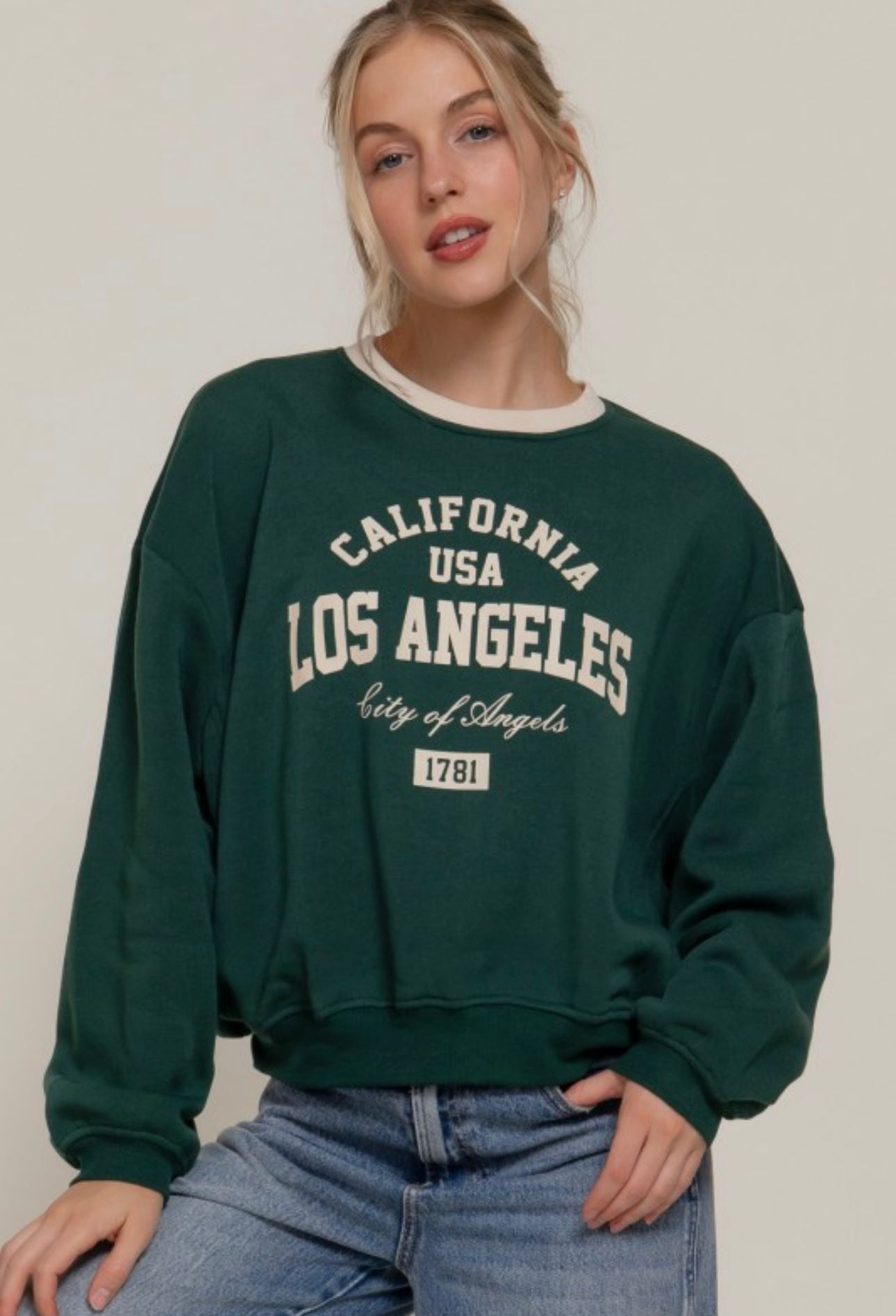 VARSITY SWEATERSHIRT