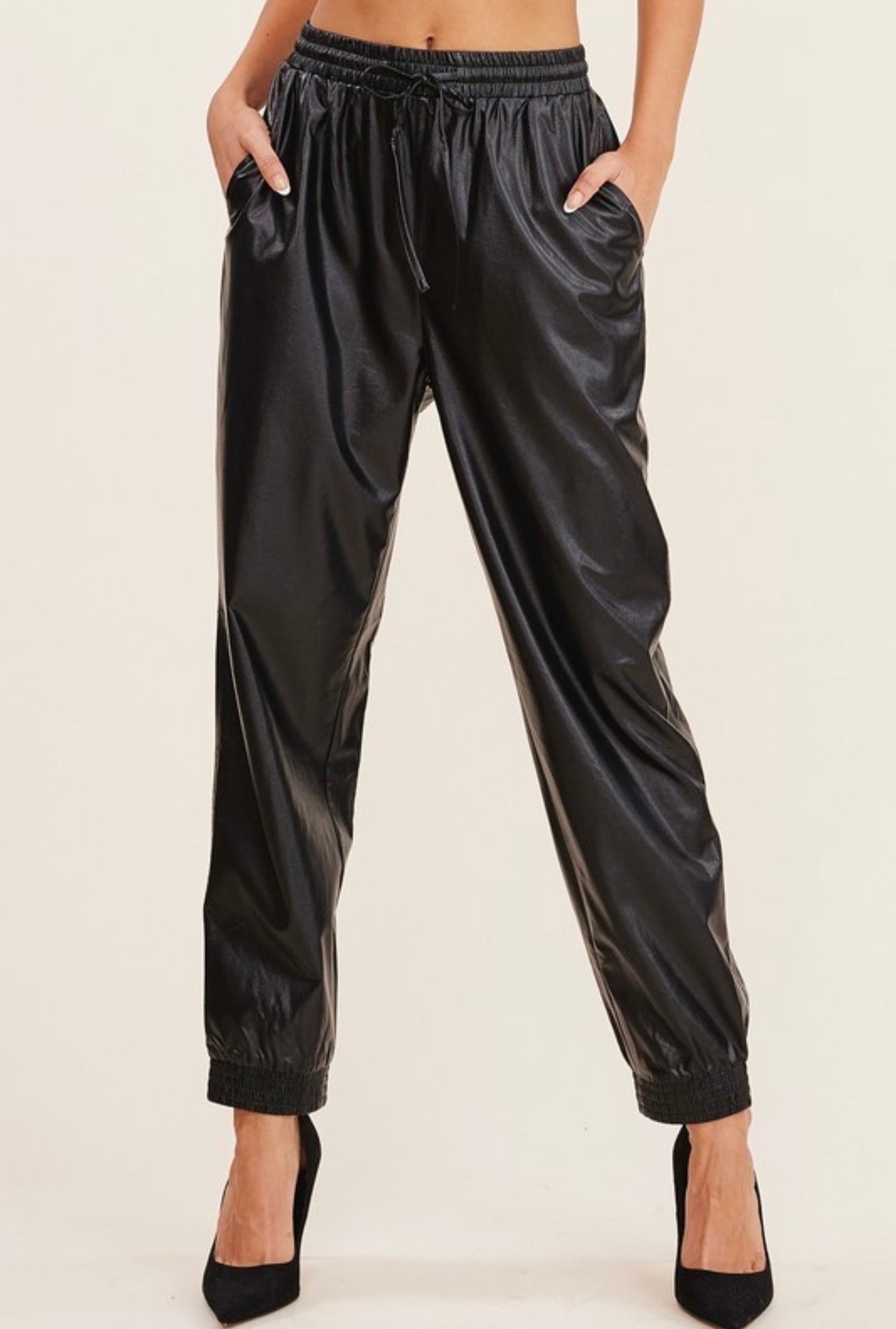 BLACK LEATHER JOGGER