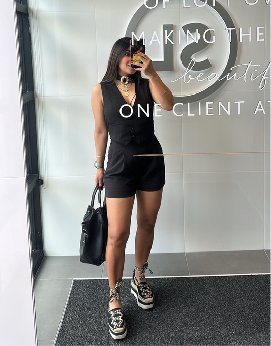 BLACK SHORT