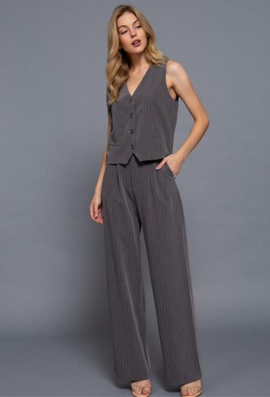 OLIVA SET IN GRAY