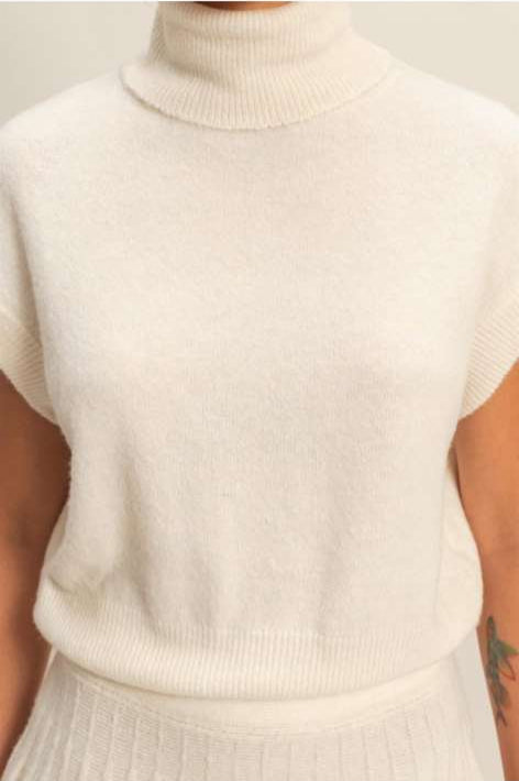 CREAM COMFY SET