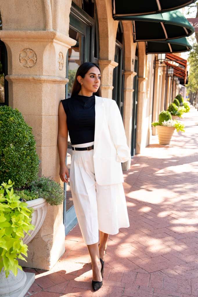 LONG BERMUDA IN WHITE