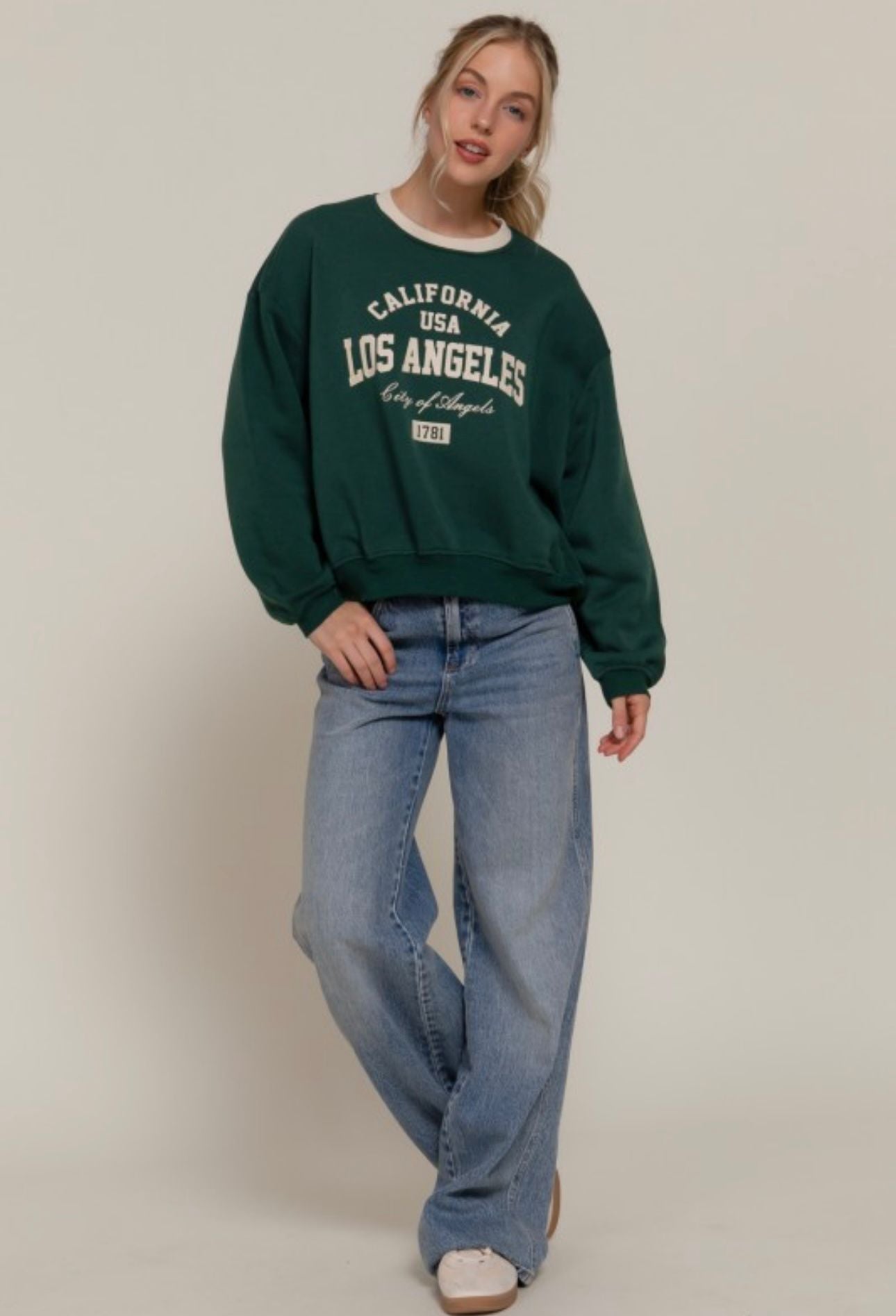 VARSITY SWEATERSHIRT